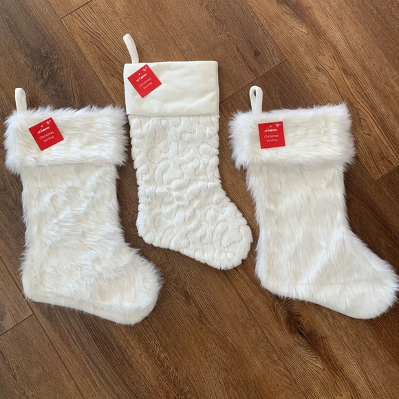 Winter White Set - Picture 2 of 10